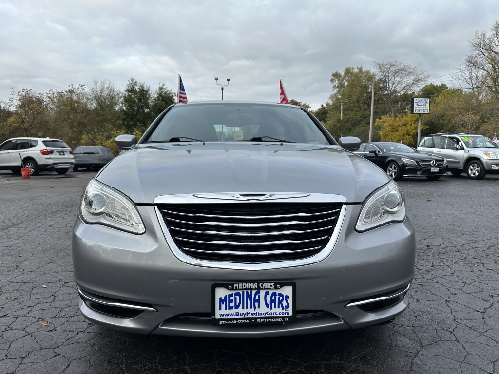 2013 Chrysler 200