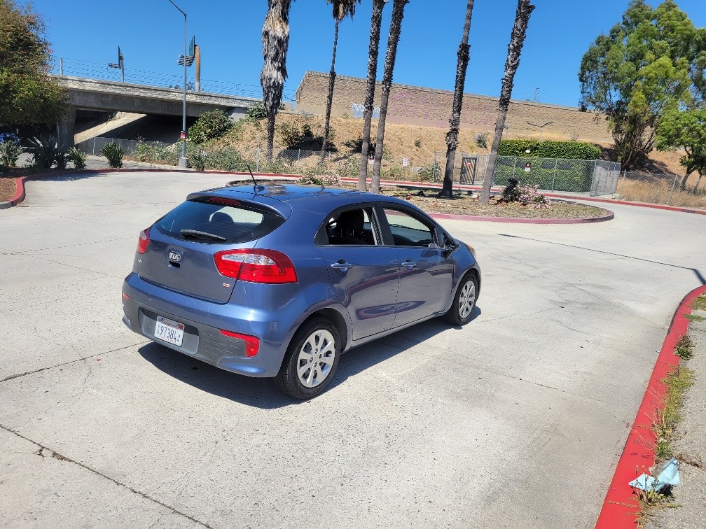 2016 Kia Rio 5-Door LX - Photo 6