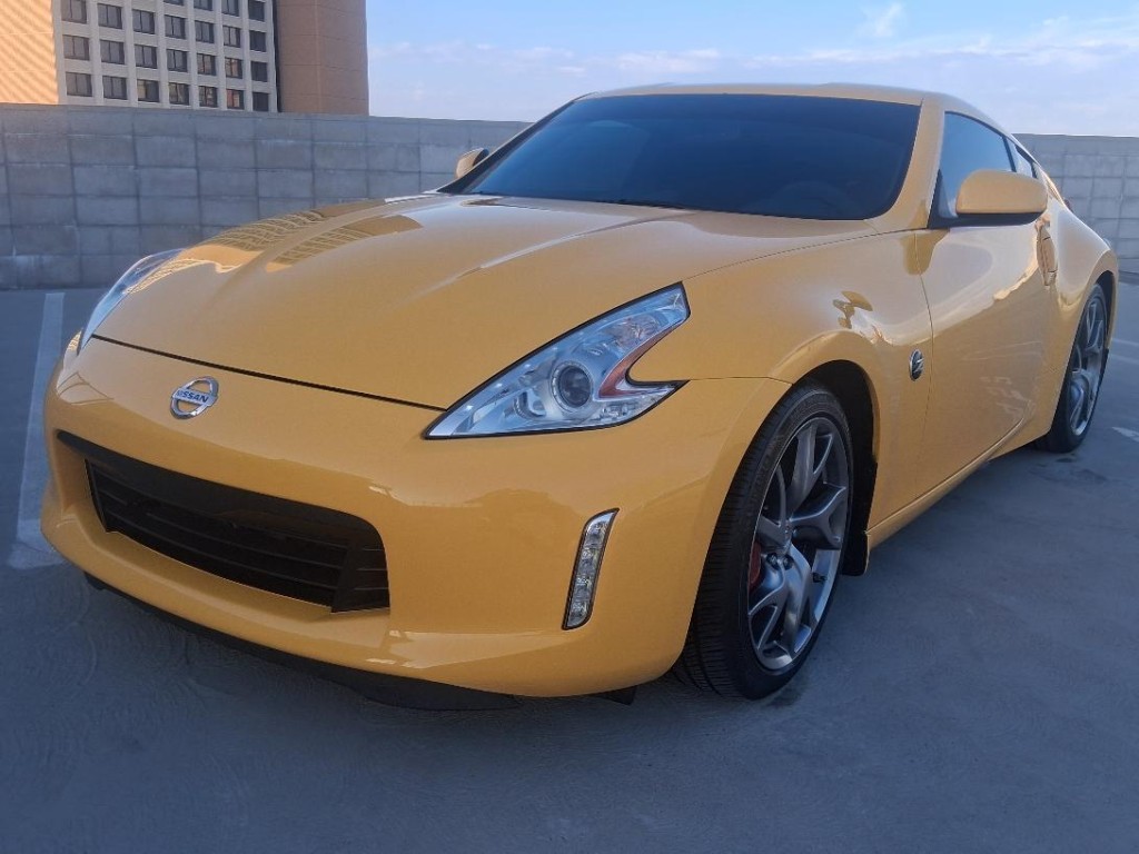 2017 NISSAN 370Z