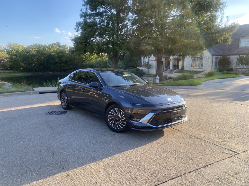 2025 Hyundai Sonata Hybrid