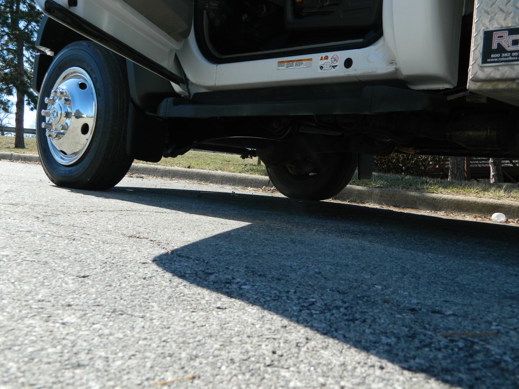2009 Ford F-550 - Photo 12