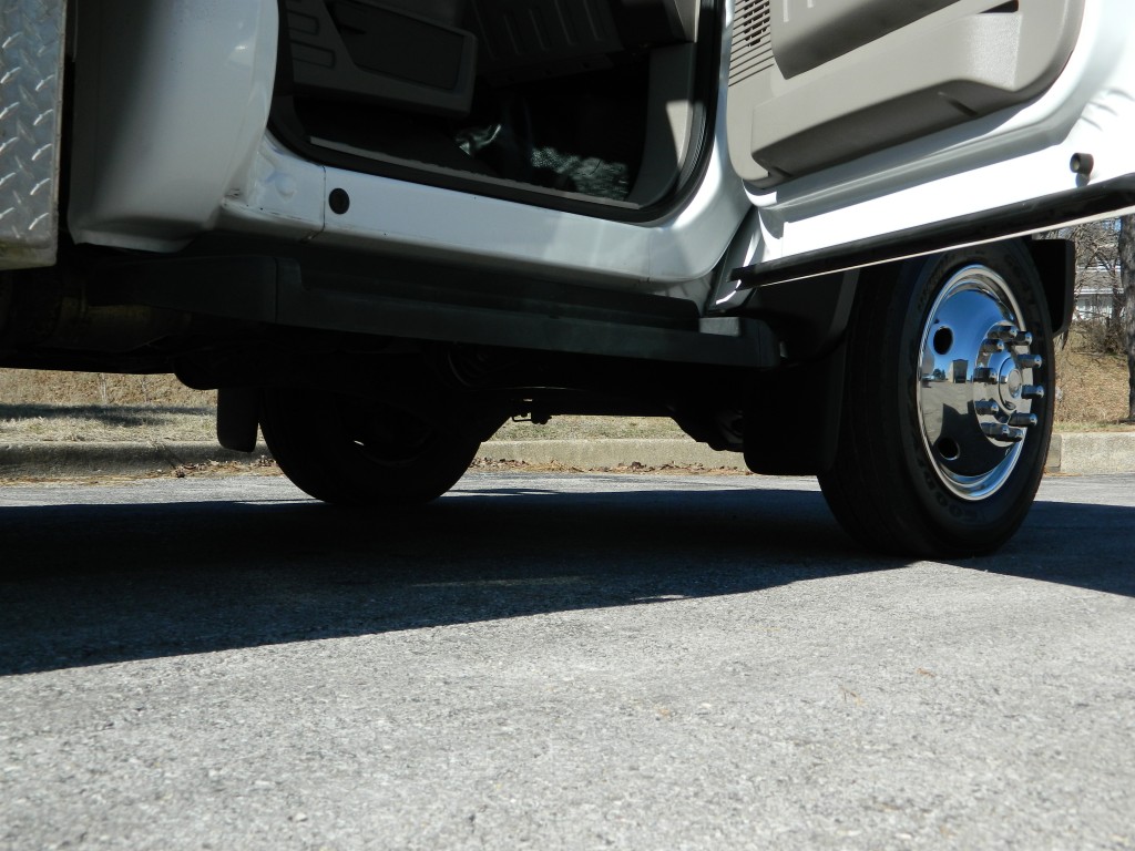 2009 Ford F-550 - Photo 13