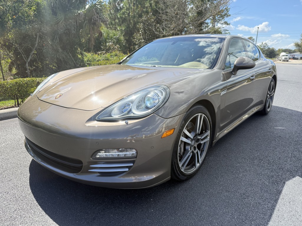 2012 Porsche Panamera